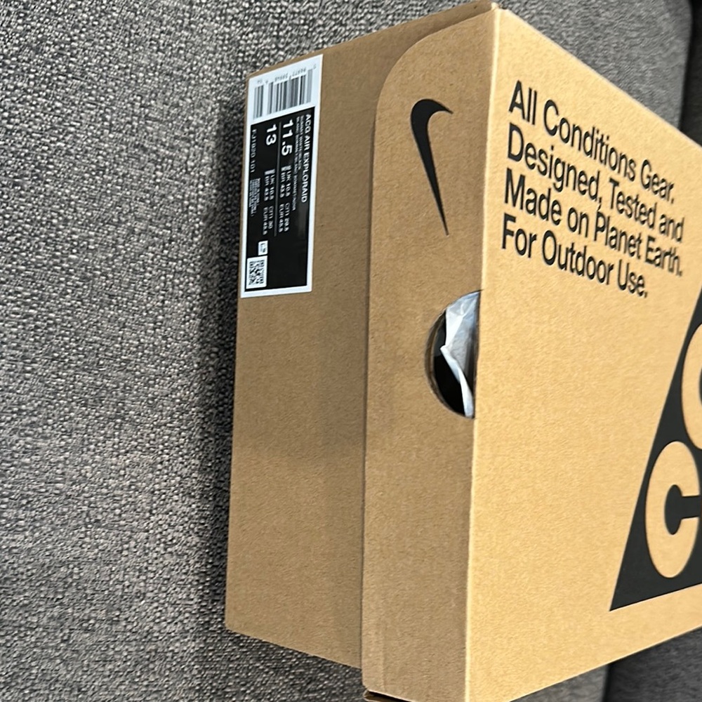 Nike ACG Tan Shoe Box